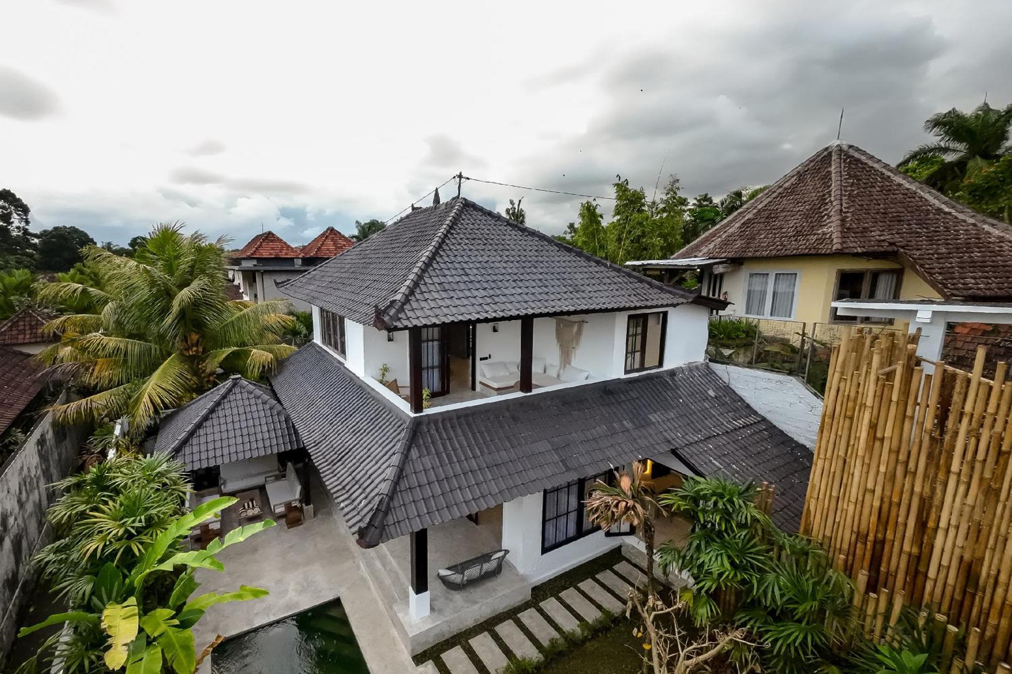 Putri Salju By Evdekimi * Ubud (Bali)